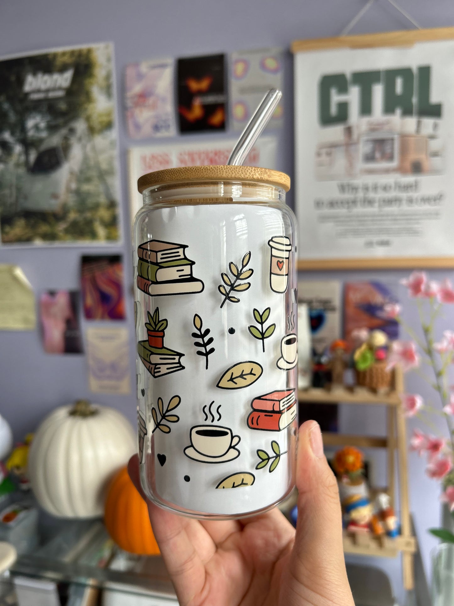 Book Fall Vibes Glass Can